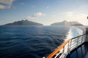 Distance Corse-Sardaigne : km, milles et traversée en ferry